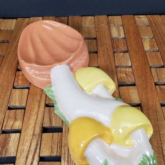 Arnel's Adorable Mushroom Spoon Rest - Ceramic Kitchen Essential, 1970s - Picture 2 of 7